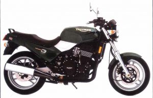 Triumph Trident 900 : l'icône de la marque britannique dans les années 90
